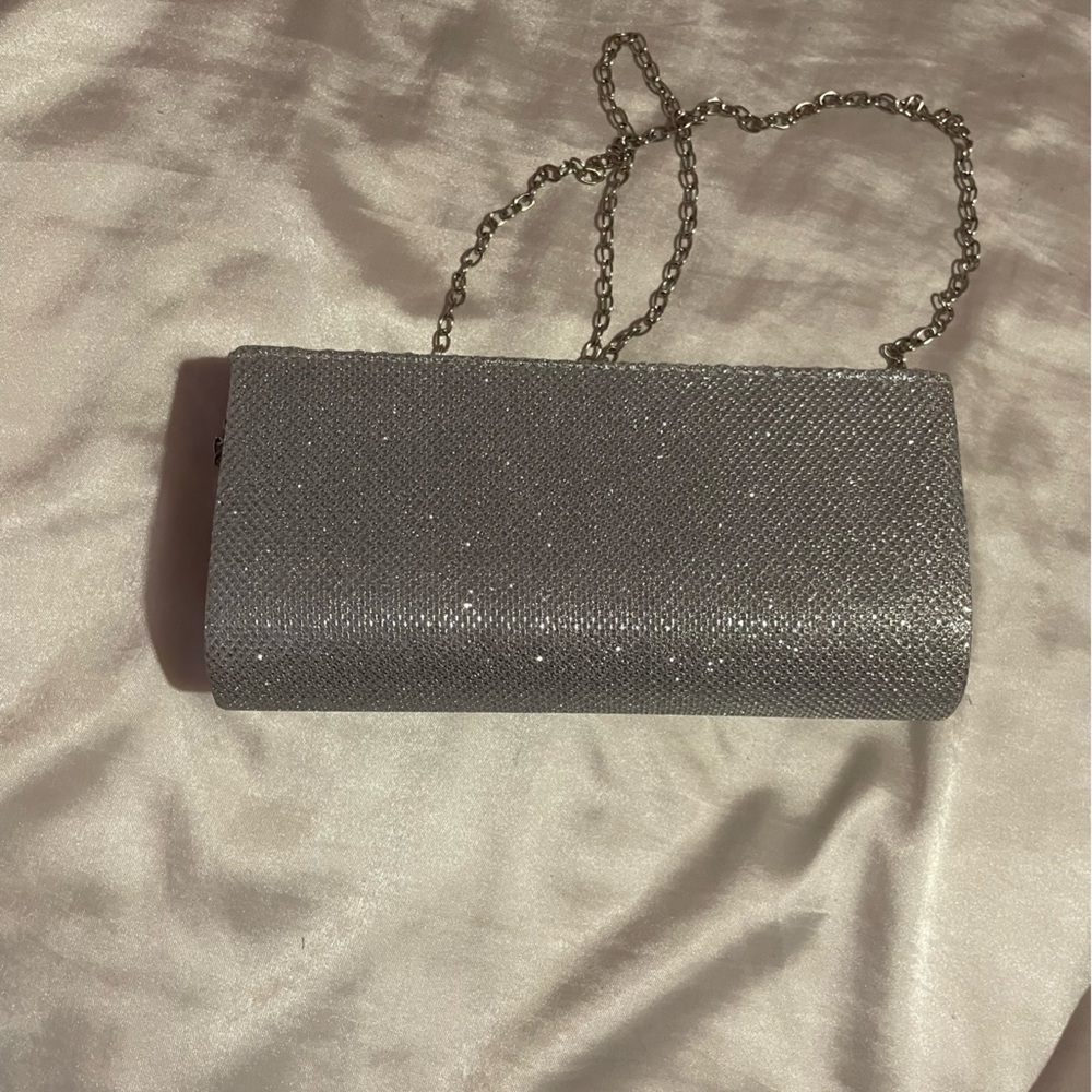 Elegant Silver Clutch - Picture 2 of 5